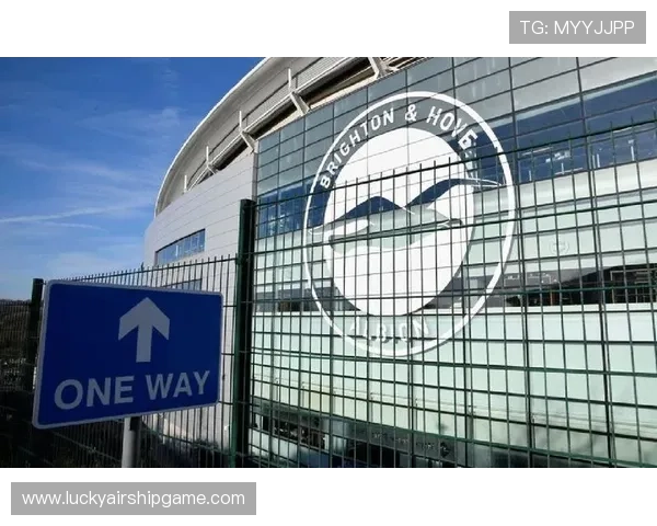 布莱顿社区工作成效显著,足球俱乐部社会贡献广受赞誉 布莱顿社区工作成效显著,足球俱乐部社会贡献广受赞誉