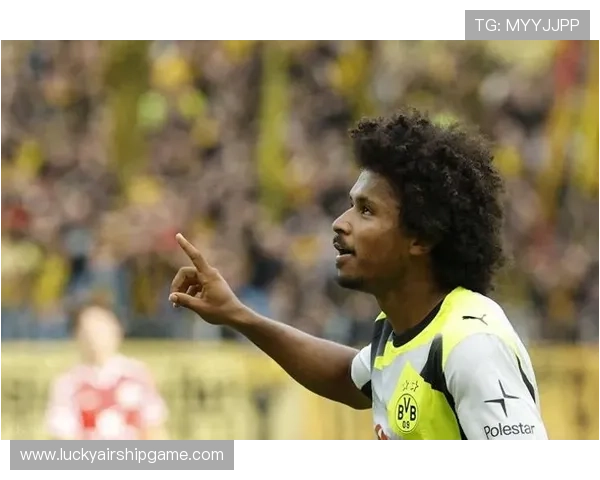 阿德耶米与佩德拉萨速度比拼,成多特比赛转折点 阿德耶米与佩德拉萨速度比拼,成多特比赛转折点