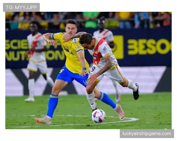 西甲第28轮战报：赫罗纳2-2塞维利亚，错失登顶良机